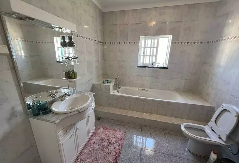 Majatalo R. António Aleixo 90a