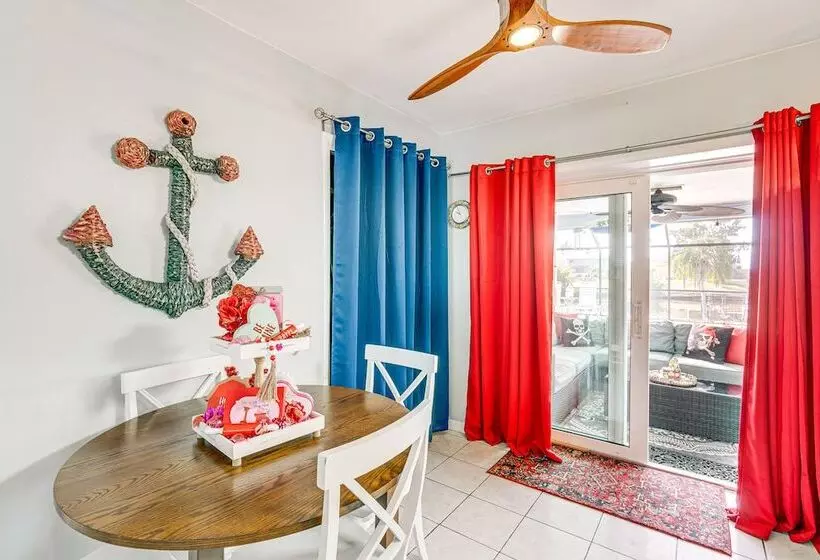 Port Charlotte Paradise W/ Private Outdoor Oasis!