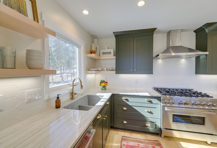 Spacious Black Hawk Home W/ Deck & Mountain Views!