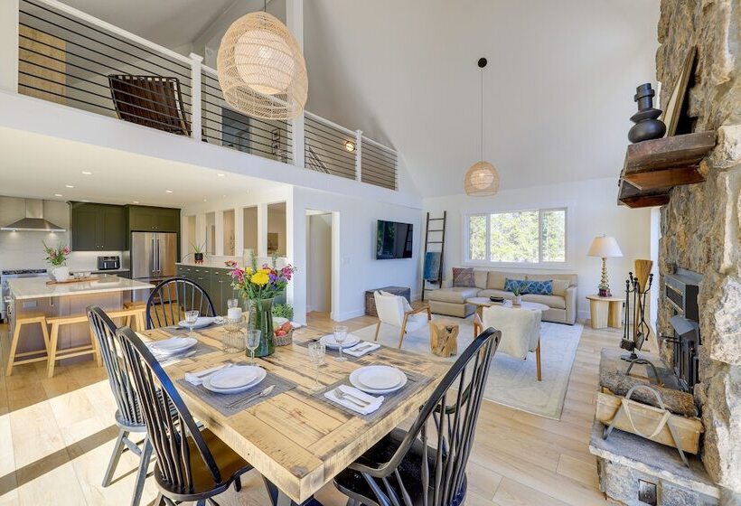 Spacious Black Hawk Home W/ Deck & Mountain Views!