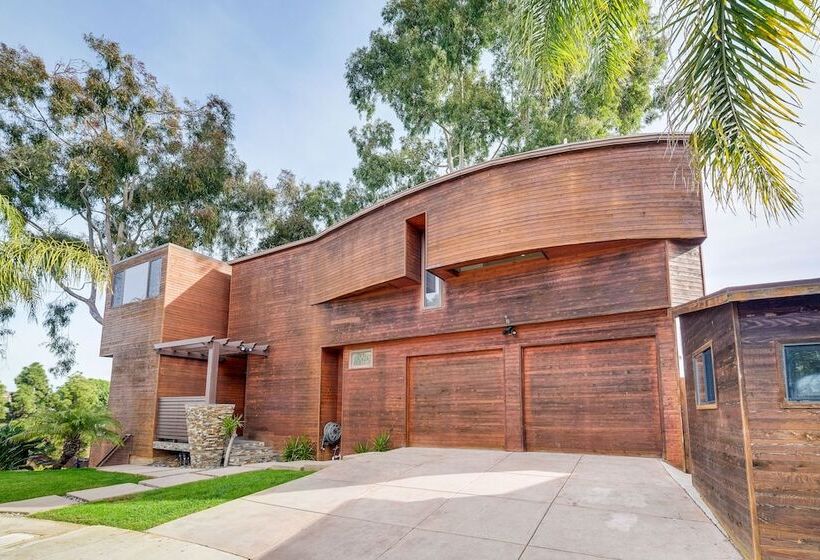 Stunning Del Mar Home W/ Deck: 1 Mi To Beach!