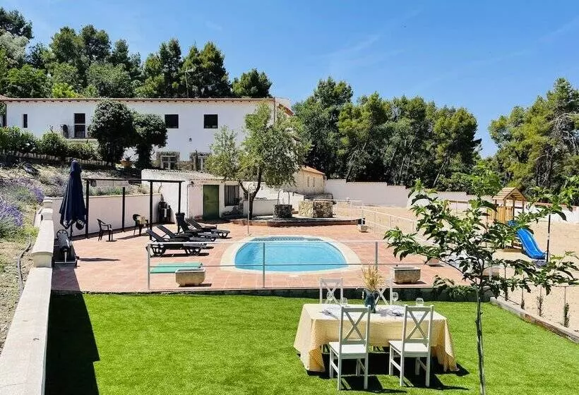 Aamiaismajoitus (B&B) Casa Rural Majada Del Conde