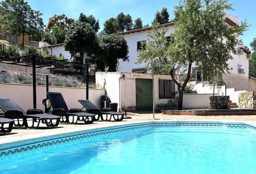 Aamiaismajoitus (B&B) Casa Rural Majada Del Conde