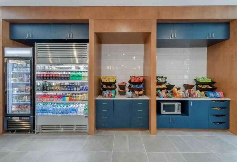 Cambria Hotel Spokane Airport