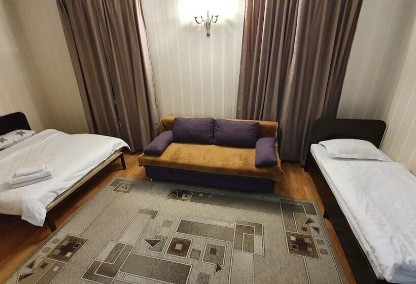 هاستل Fiveseasons