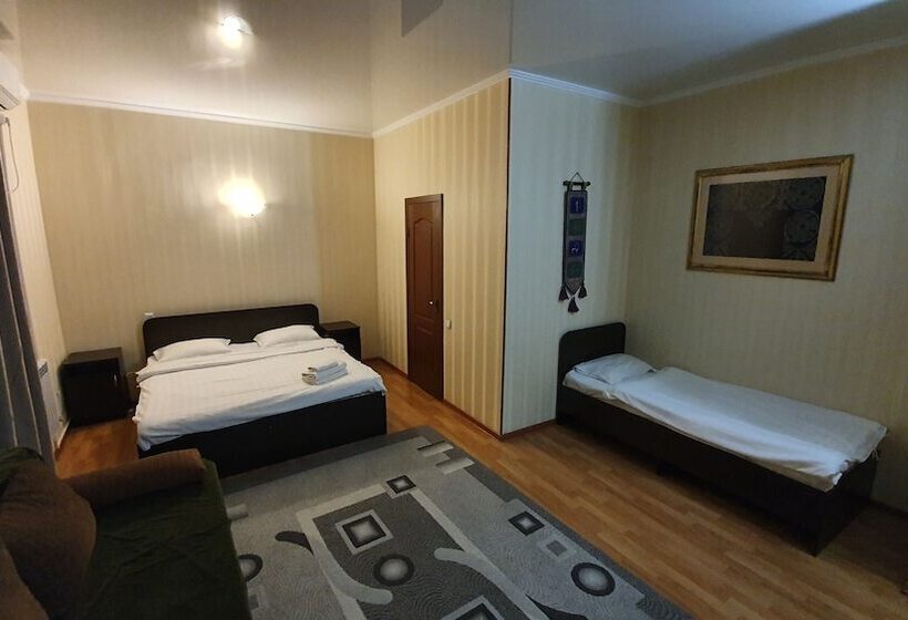 هاستل Fiveseasons