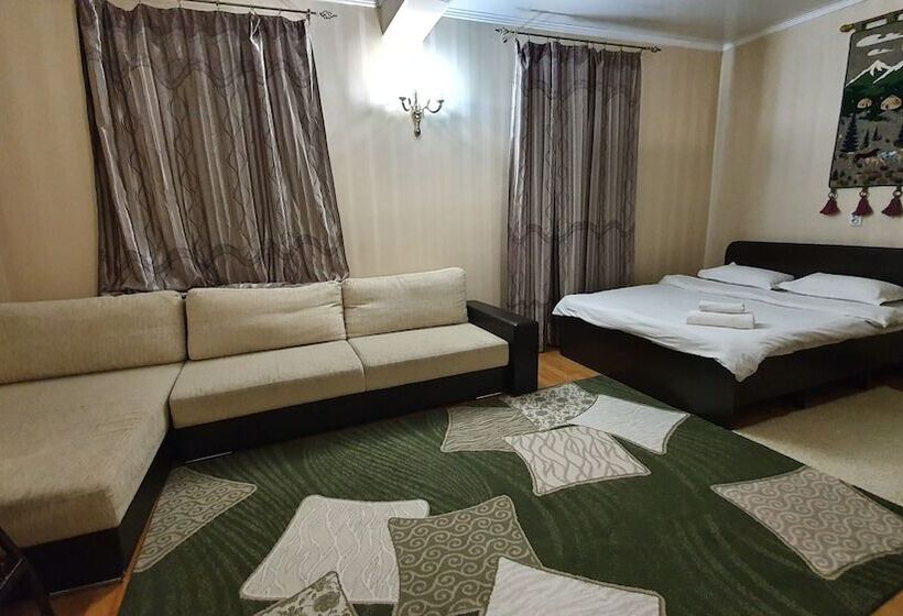 هاستل Fiveseasons