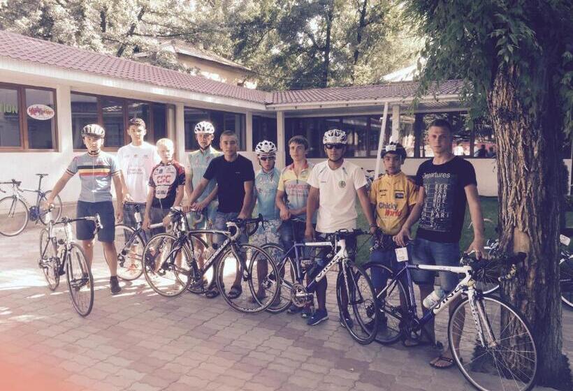 هاستل Fiveseasons