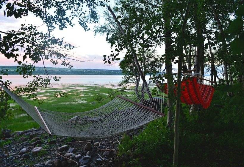 Condo & Motel Des Berges