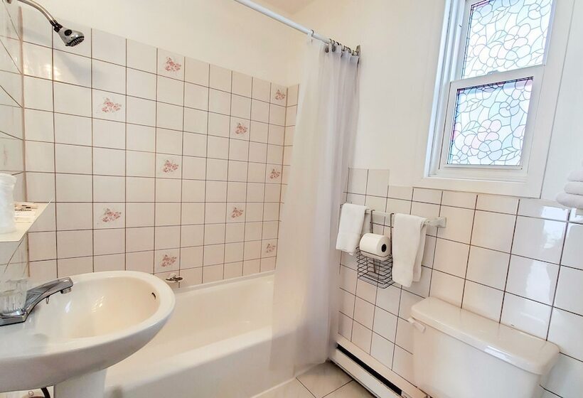 Condo & Motel Des Berges