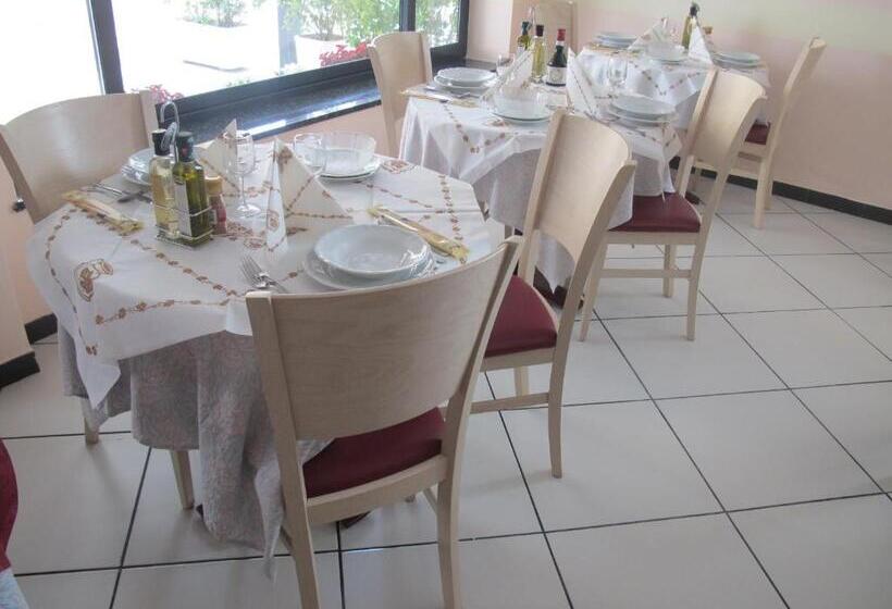 בית מלון כפרי Basilea