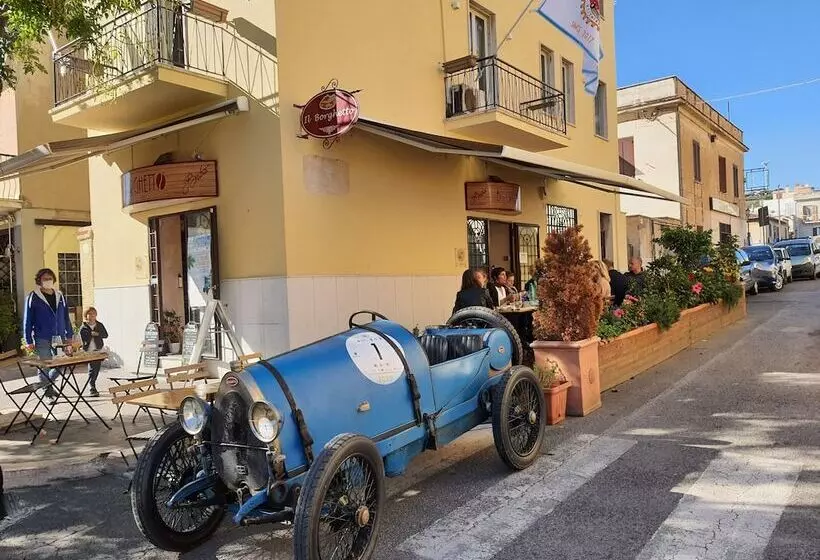 ホテル Borghetto