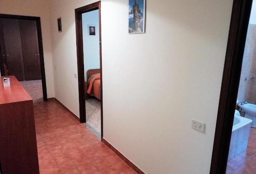 호텔 Casa Per Ferie Centro Beato Rosaz