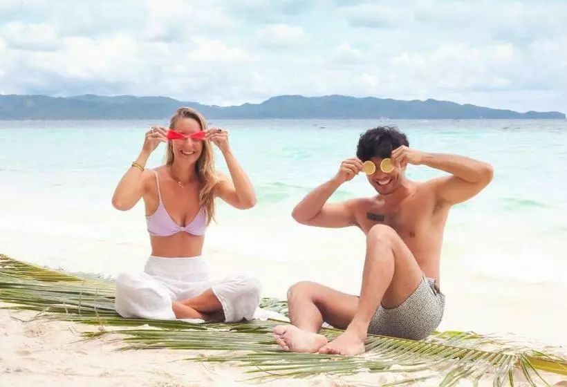 ホテル Coast Boracay