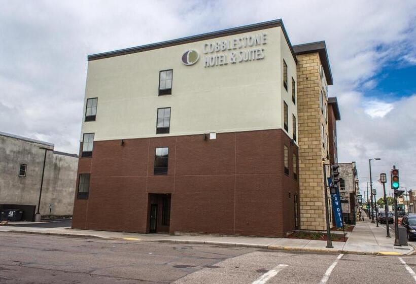 Cobblestone Hotel & Suites   Chippewa Falls