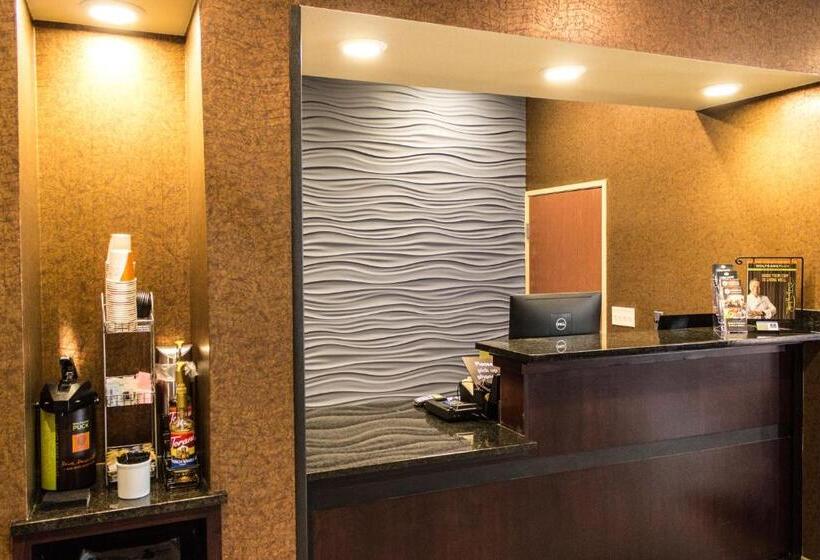 Cobblestone Hotel & Suites   Chippewa Falls