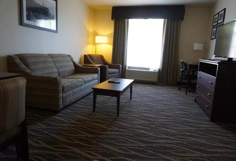 Cobblestone Hotel & Suites Chippewa Falls