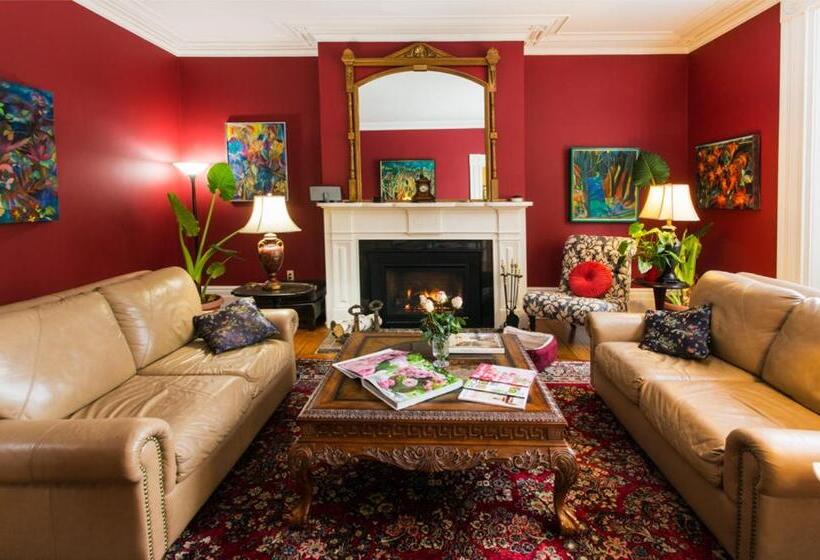 בית מלון כפרי Historic Lyons House