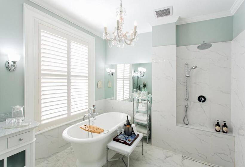 בית מלון כפרי Historic Lyons House