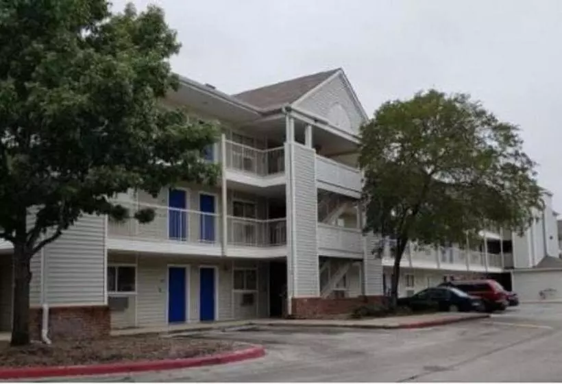 ホテル Intown Suites Extended Stay San Antonio Tx   Perrin Beitel Road