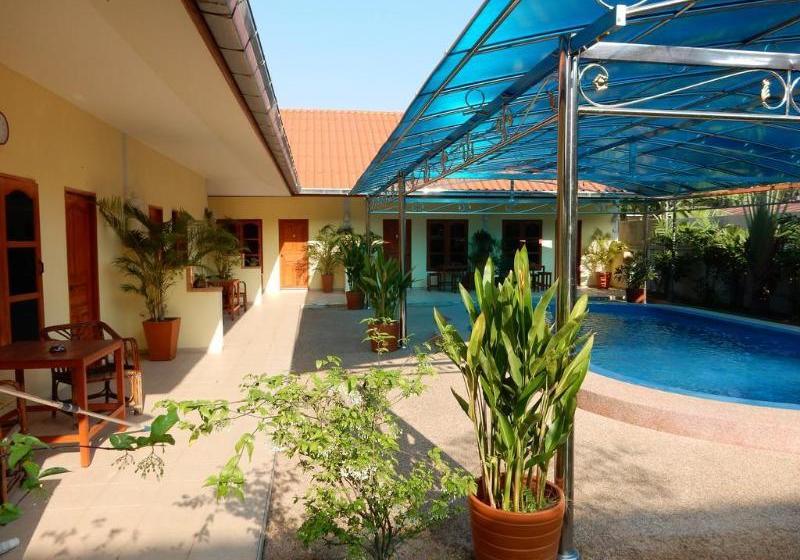 Отель Malee Resort