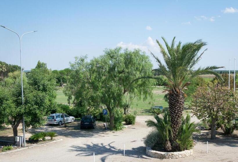 호텔 Masseria Mazzetta Salento Corte Del Falconiere B&b