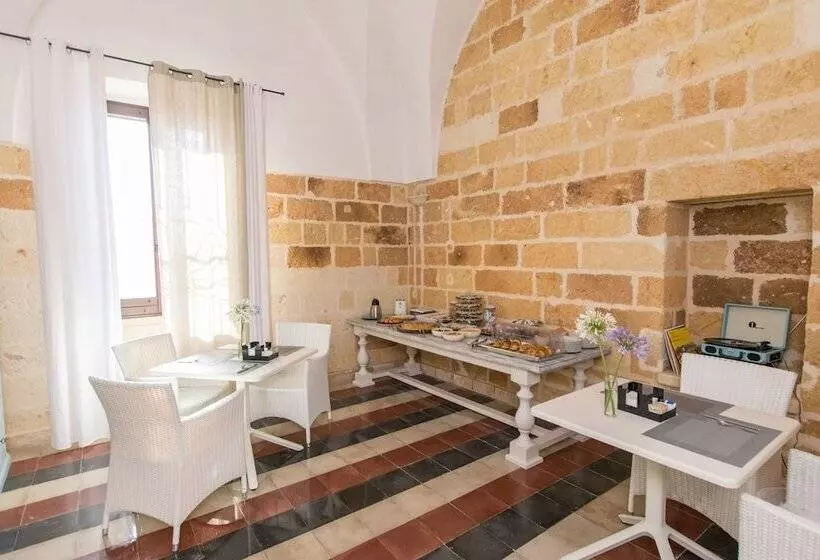 Hotelli Masseria Mazzetta Salento Corte Del Falconiere B&b