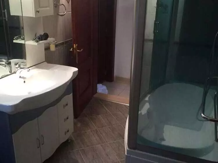 هتل Villa Ivana