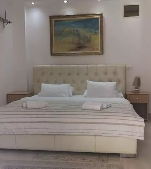 هتل Villa Ivana