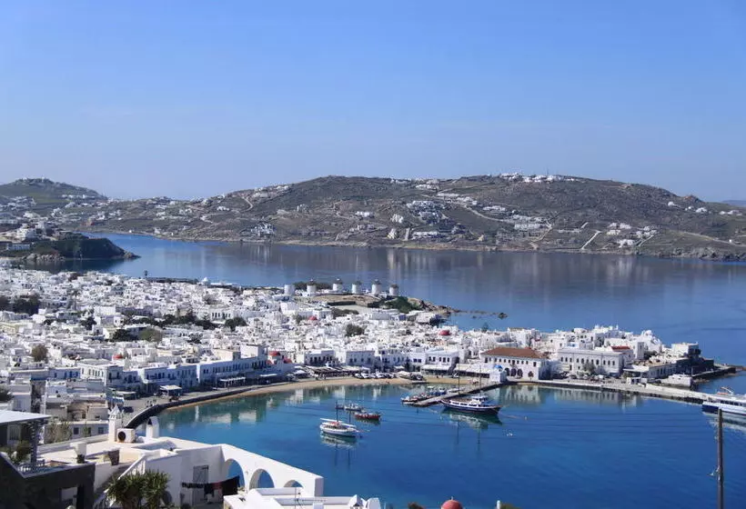 Maroulina's Boutique Studios & Apartments