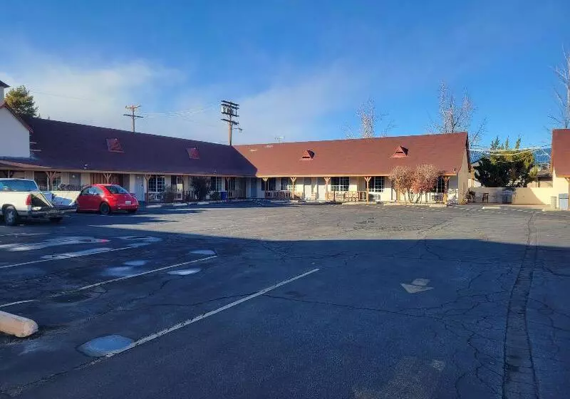 Townhouse Motel