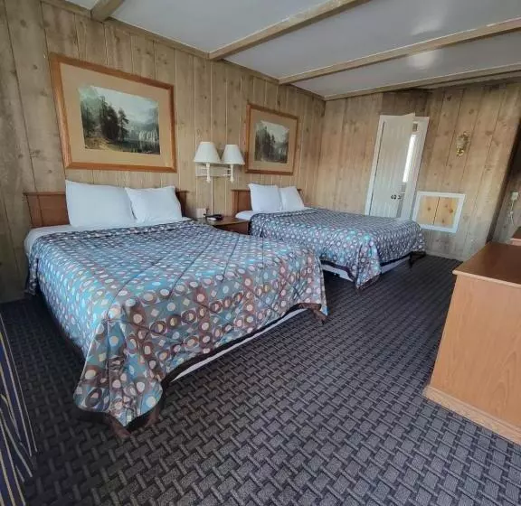 Townhouse Motel