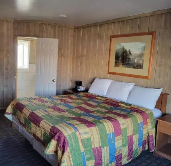 Townhouse Motel