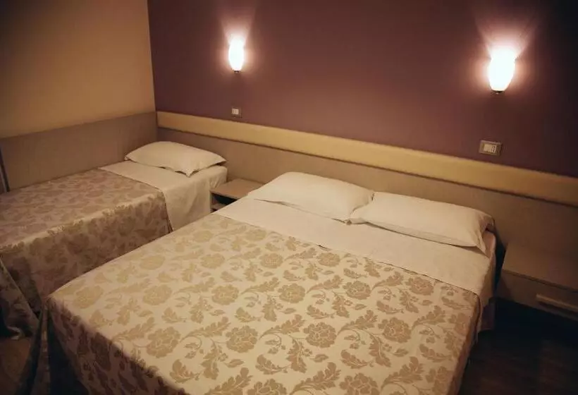 ホテル Astor B&b