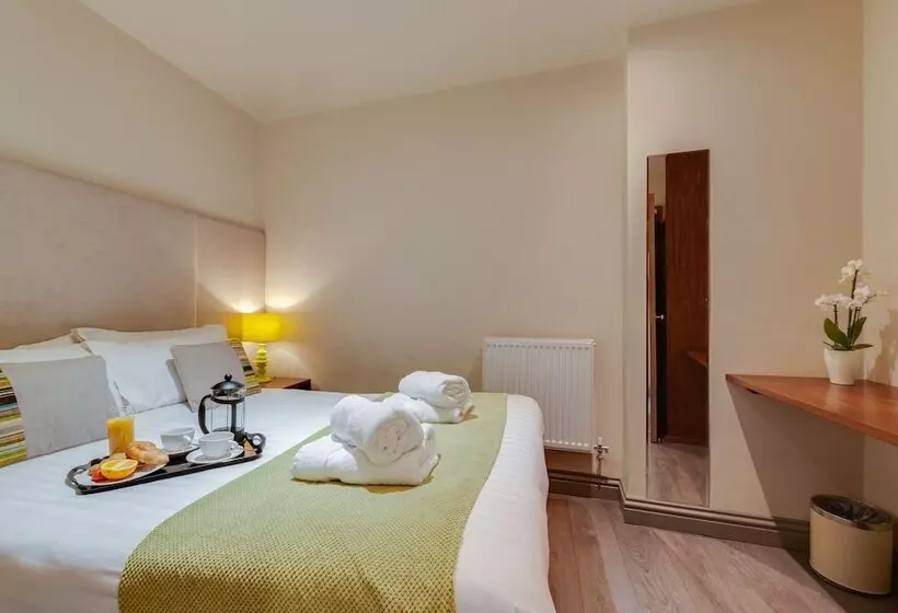 Hotelli Base Serviced Apartments  City Road