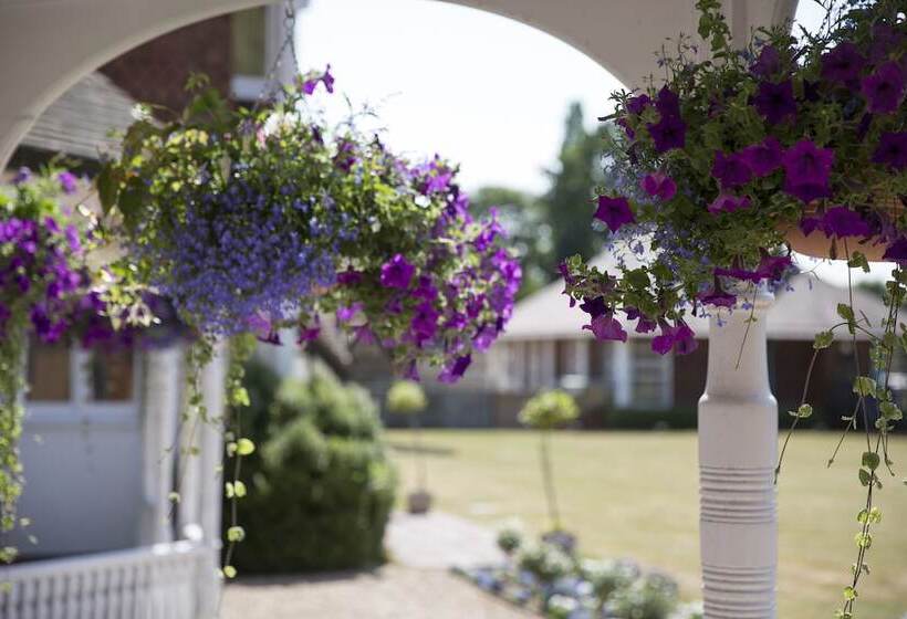 호텔 Cim Business Centre