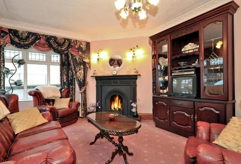 酒店 College Crest House