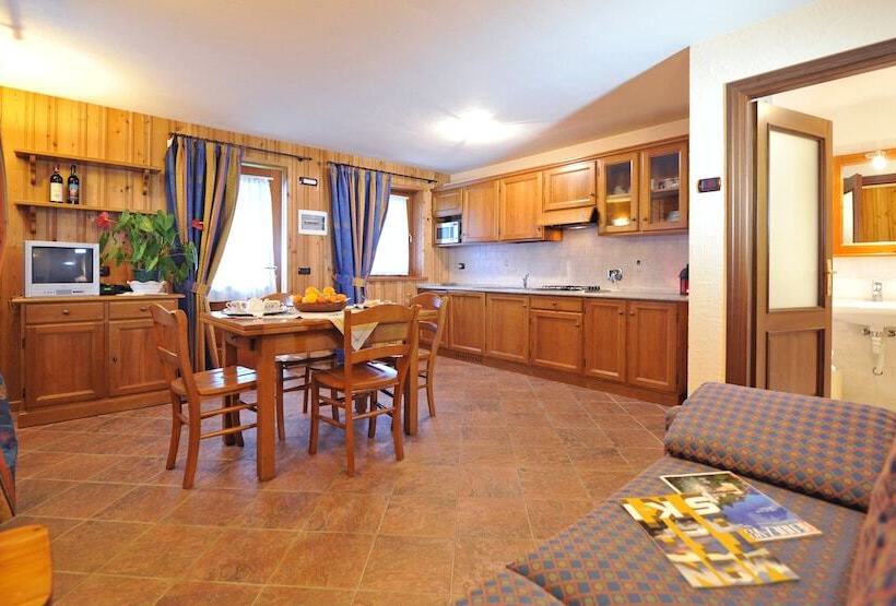 فندق Family Apartments Le Chalet