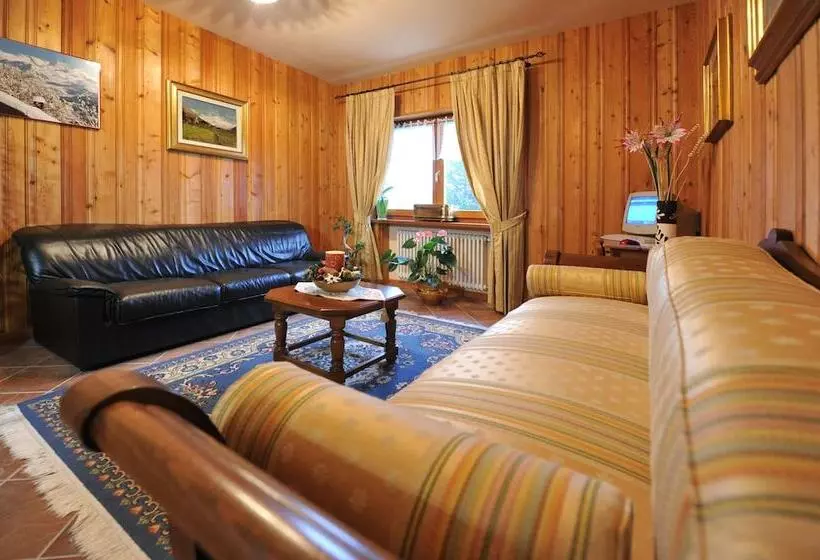 ホテル Family Apartments Le Chalet