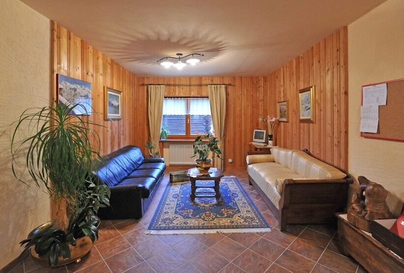 فندق Family Apartments Le Chalet