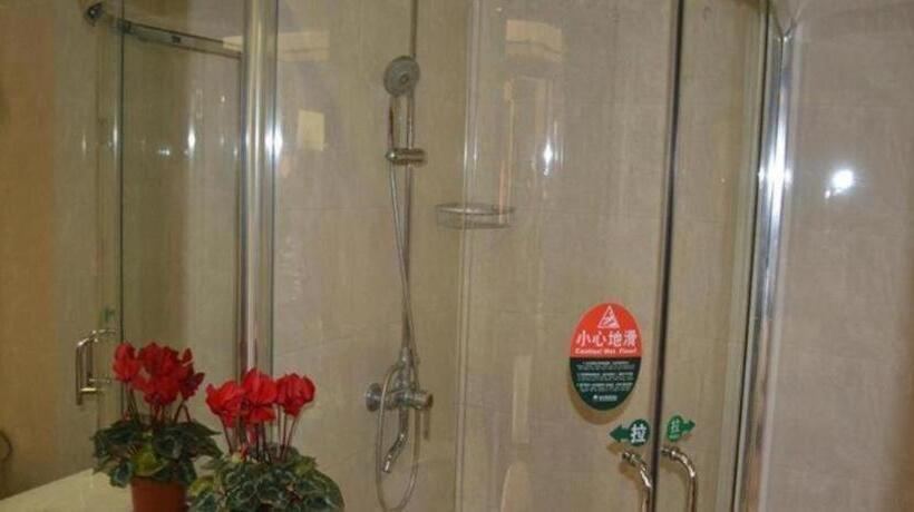 Hotel Greentree Inn Chongming Nanmen Express