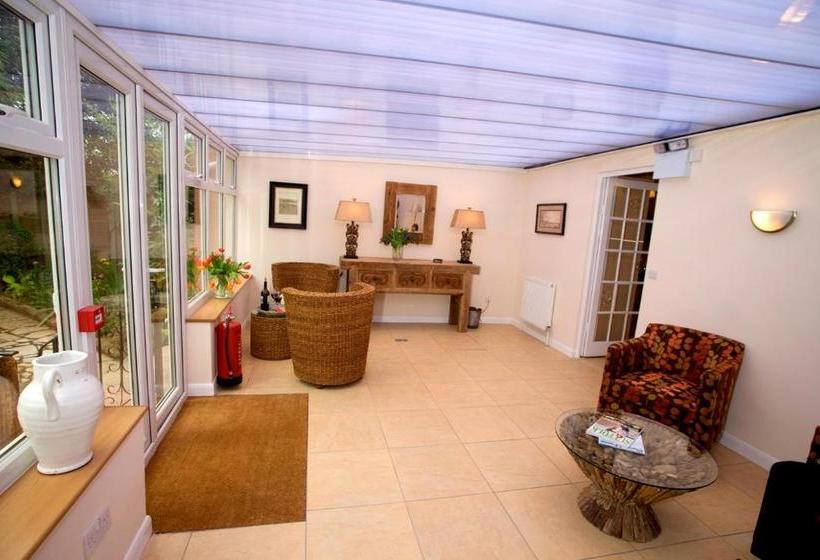 בית מלון כפרי Innocence Rooms East