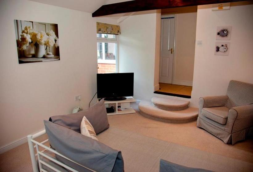 בית מלון כפרי Innocence Rooms East