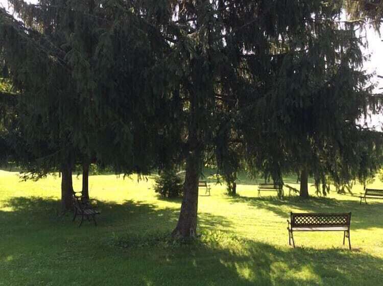 בית מלון כפרי Resort La Mola