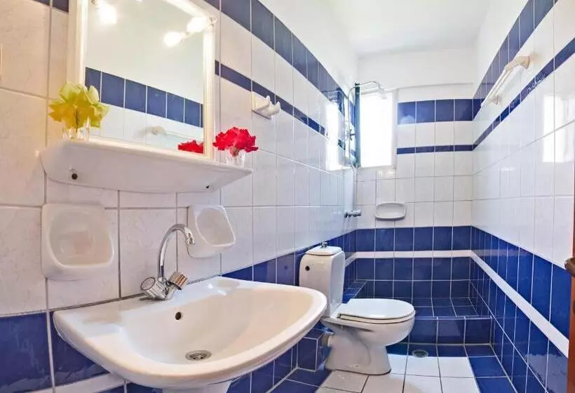 هتل Villa Rebecca