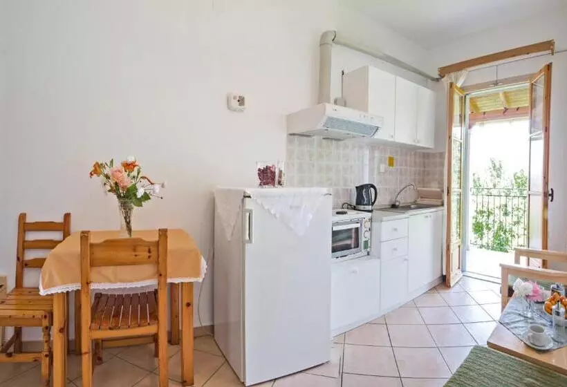 هتل Villa Rebecca