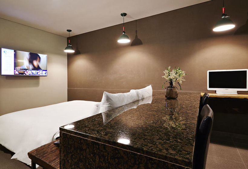 Fotos del hotel E:  21