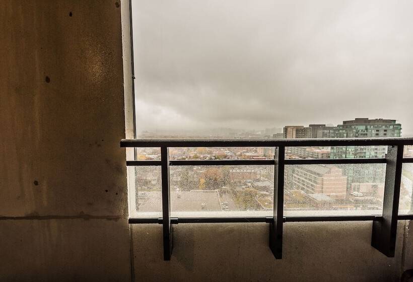 Gladstone Suites   Toronto Central