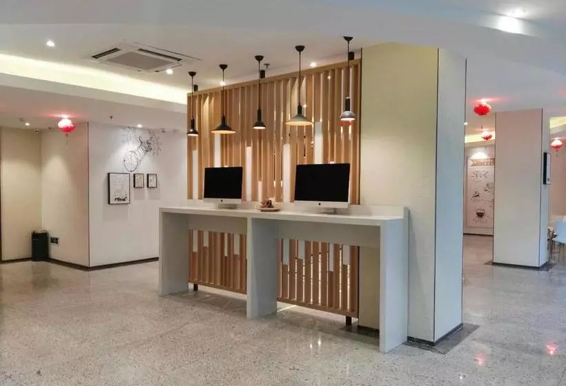 Hotelli Hanting  Tianjin Binjiang Road