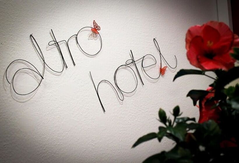 هتل Altro